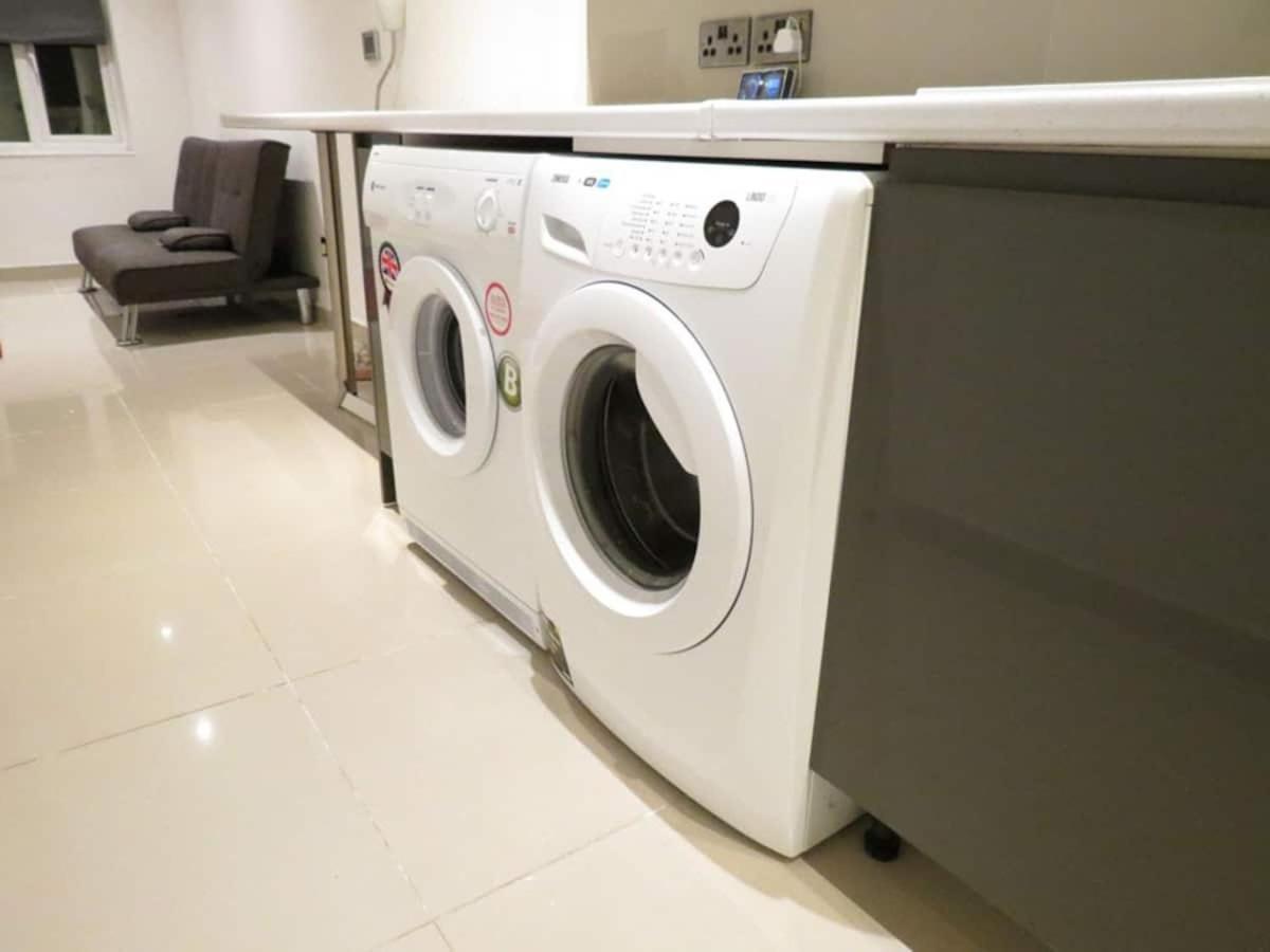 Modern Split Level Flat In Croydon Londen
