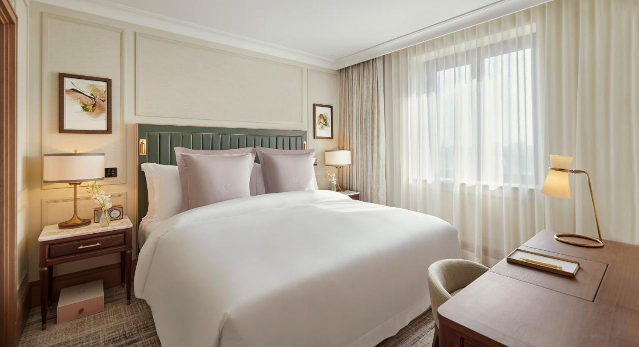 Jumeirah Carlton Tower
