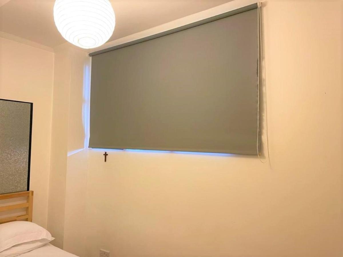 Splendid 1 Bedroom Flat + Terrace London