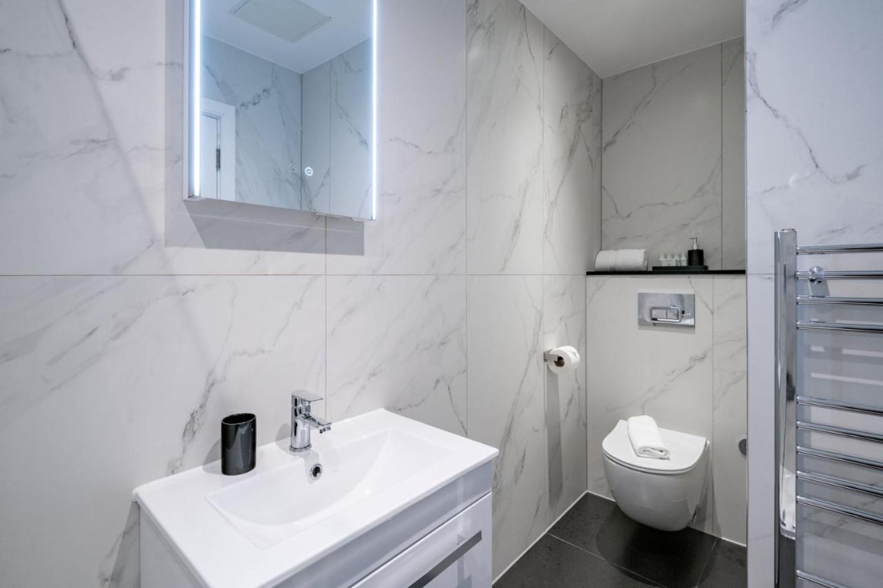 Queensberry Place By Stayo Apartment *