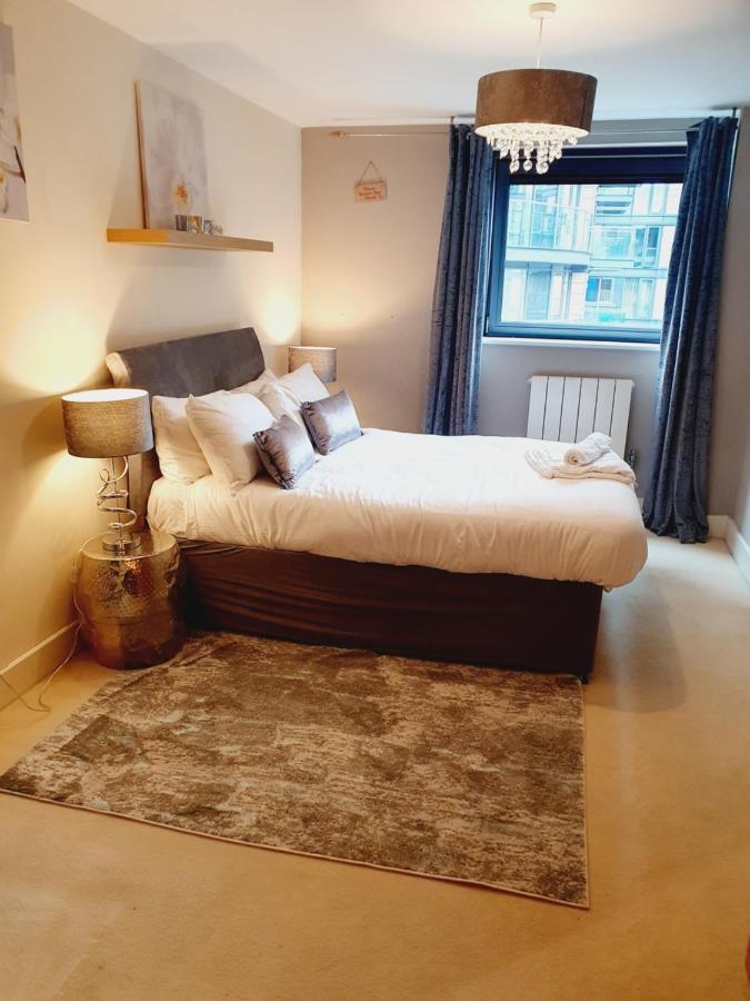 Canary Wharf, E14 9ne Apartment