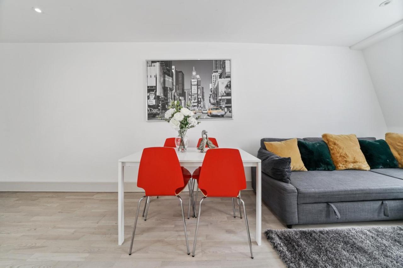 Lara Deluxe Modern 2 Bed By Tower Bridge Apartment London