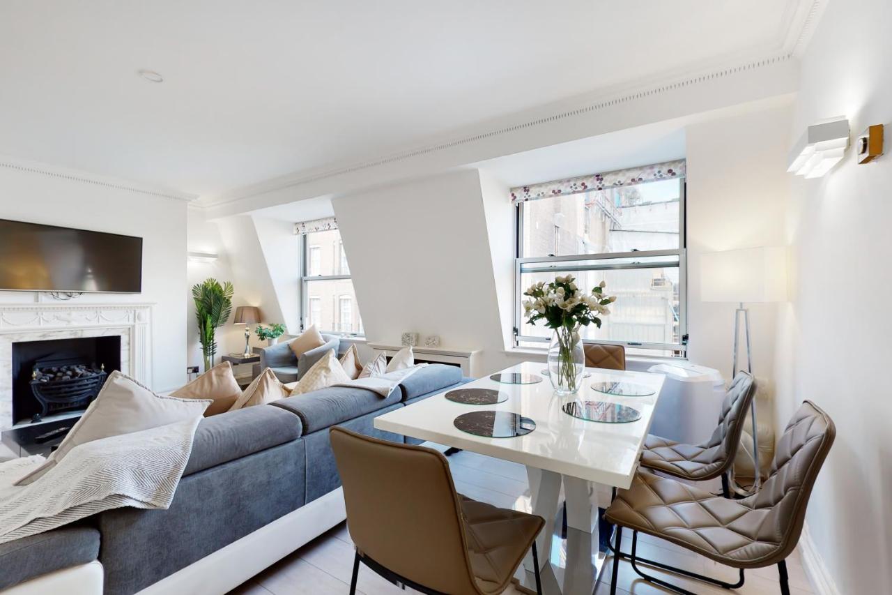 Apartment In Bond Street London
