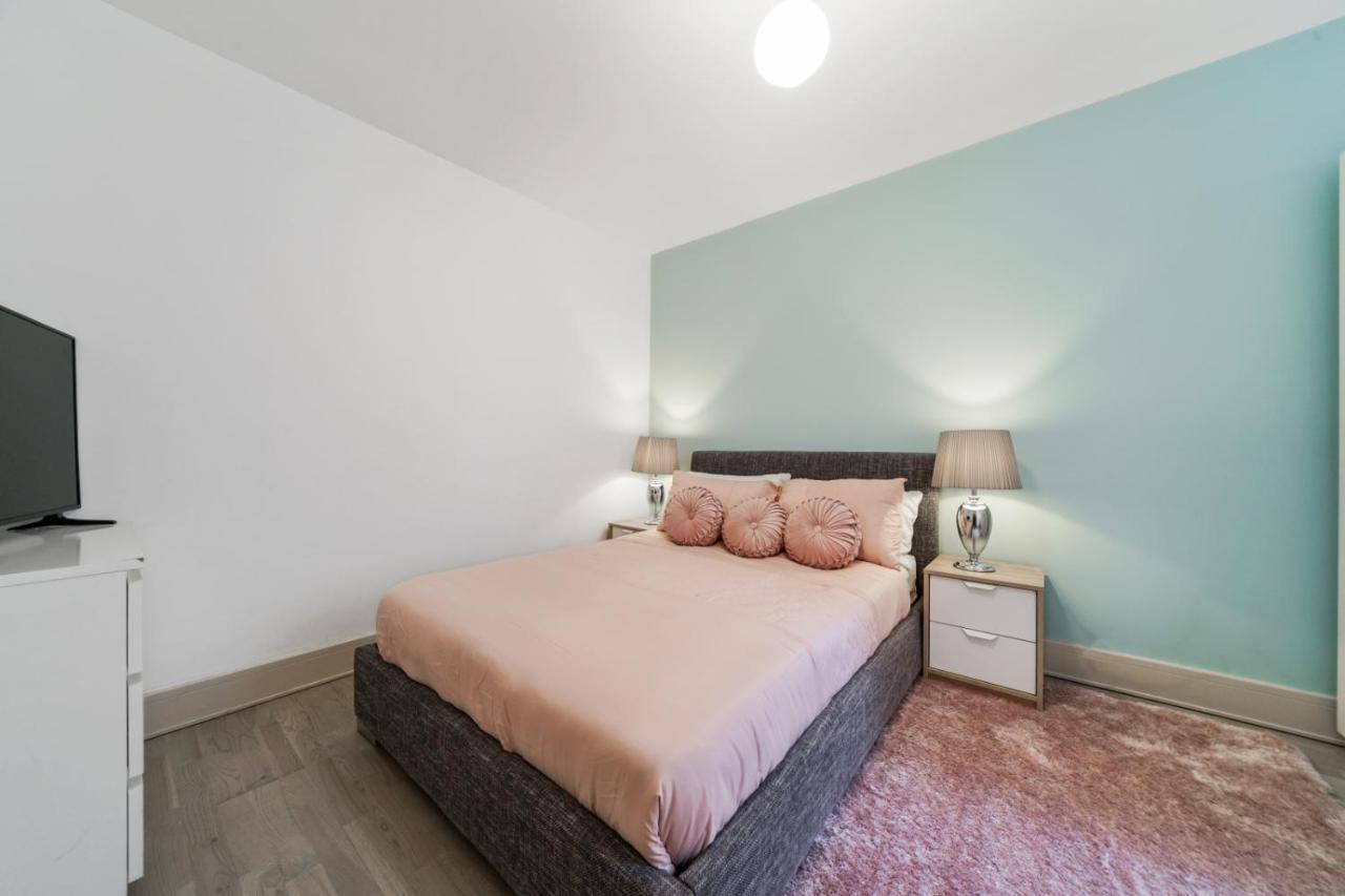 Lara Deluxe Modern 2 Bed By Tower Bridge London