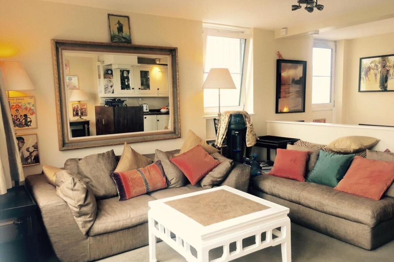 Lovely 2 Bedroom On The Corner Of Portobello Road Apartment London