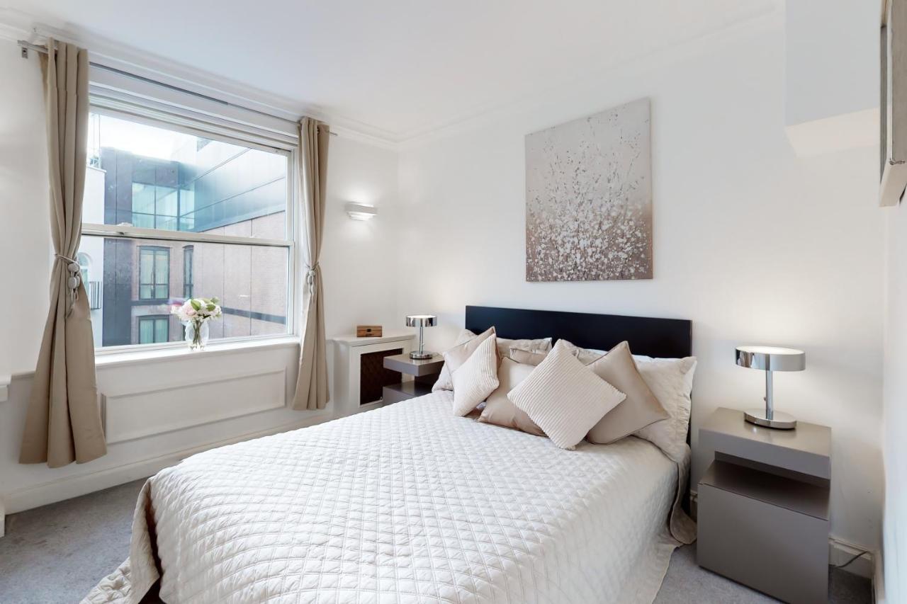 Apartment In Bond Street *