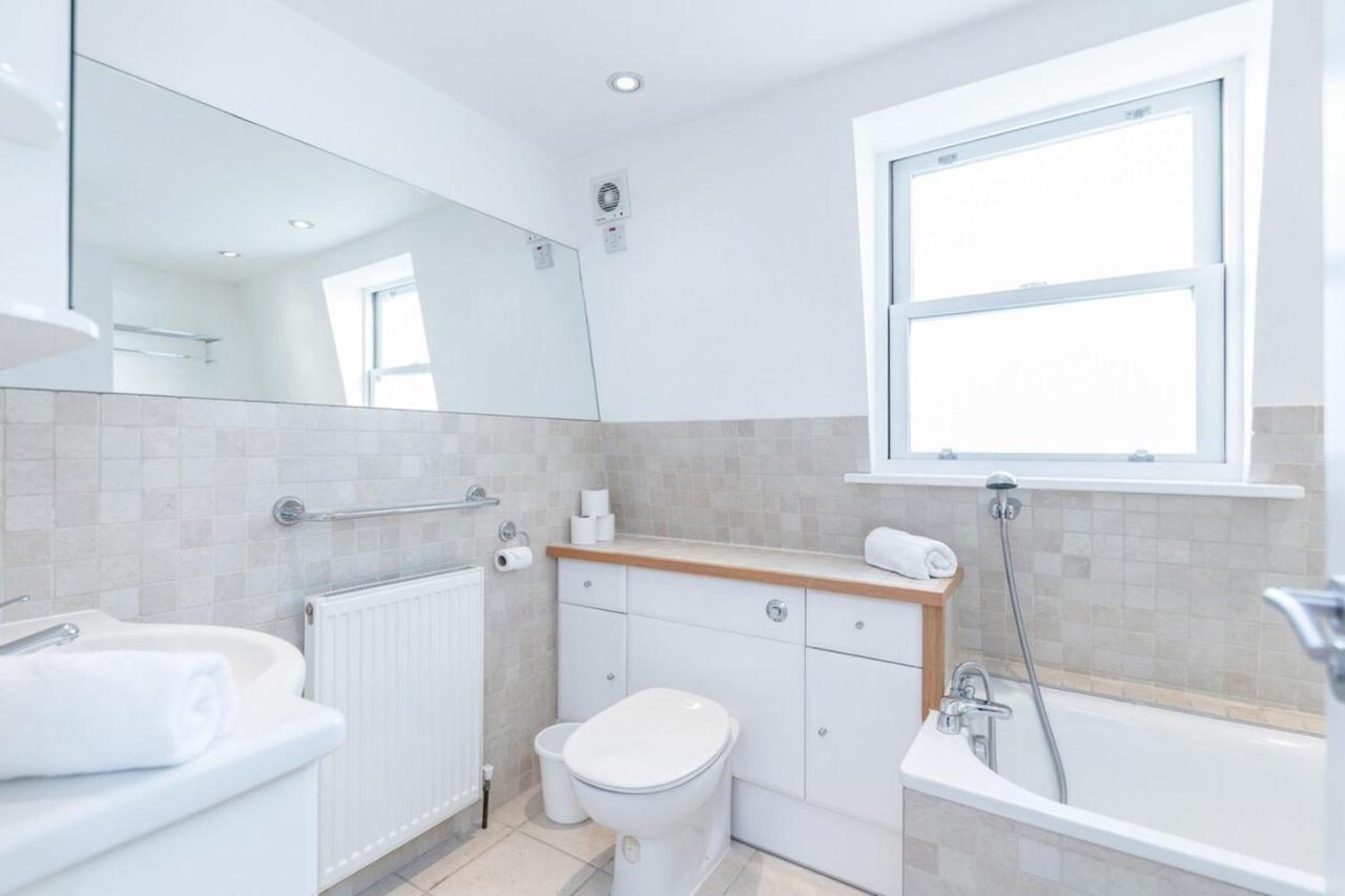 Beautiful 1 Bedroom In Victoria Londen