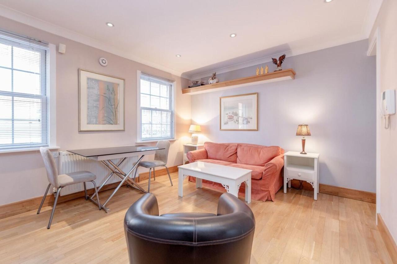 Beautiful 1 Bedroom In Victoria Londen