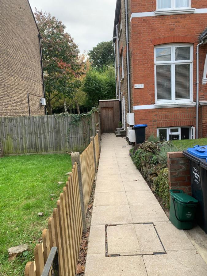 Cozy 1 Bedroom Basement Flat * London