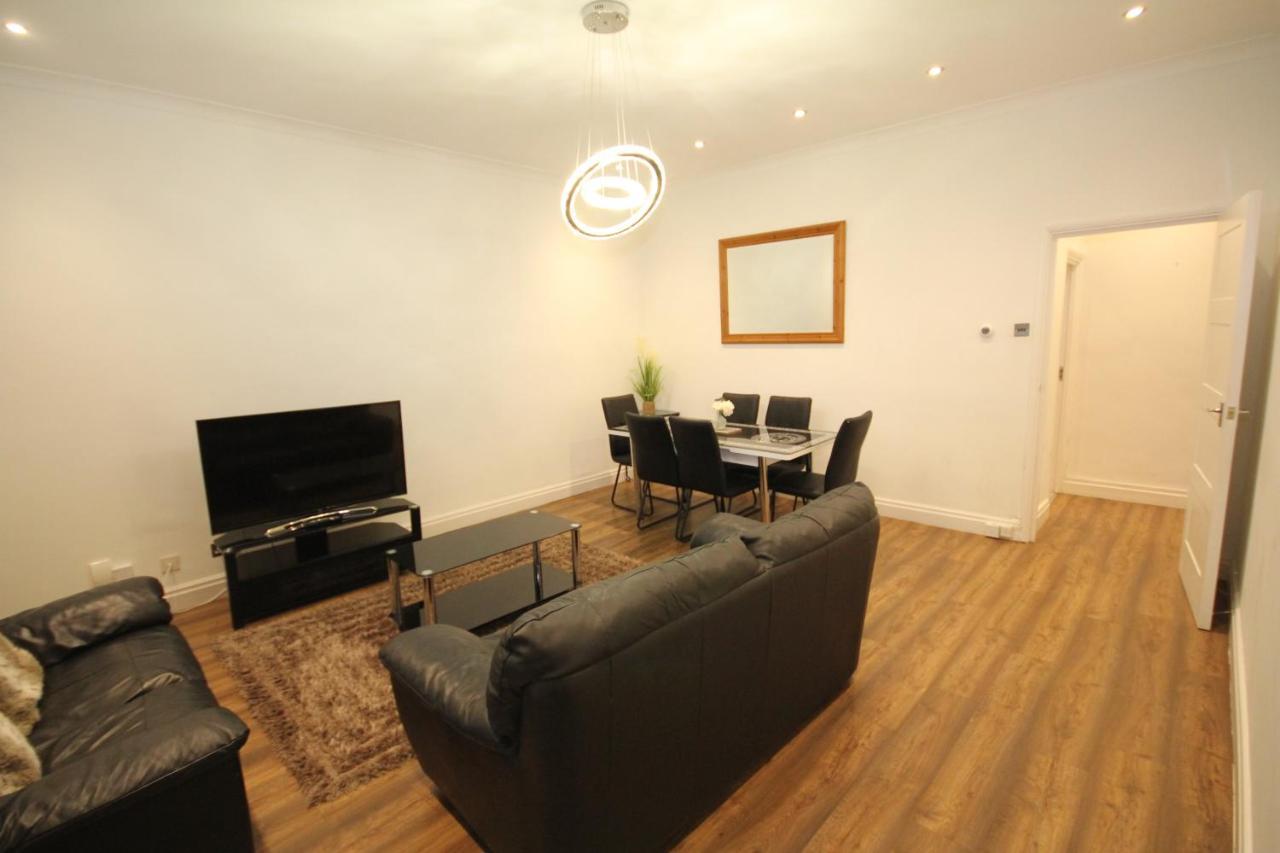 Great West Road Flat C Apartment