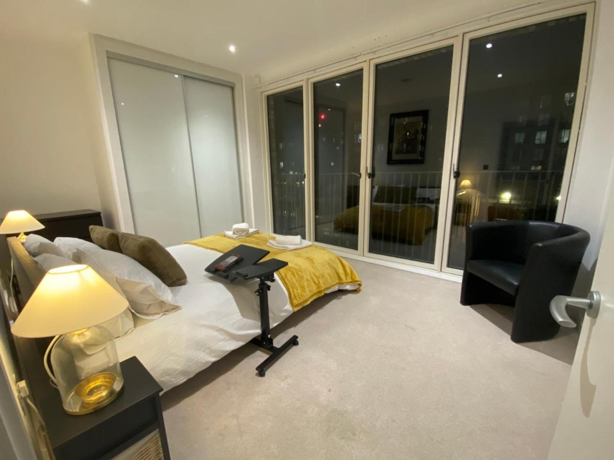 Apartment Royal Docks By Wshomesgroup