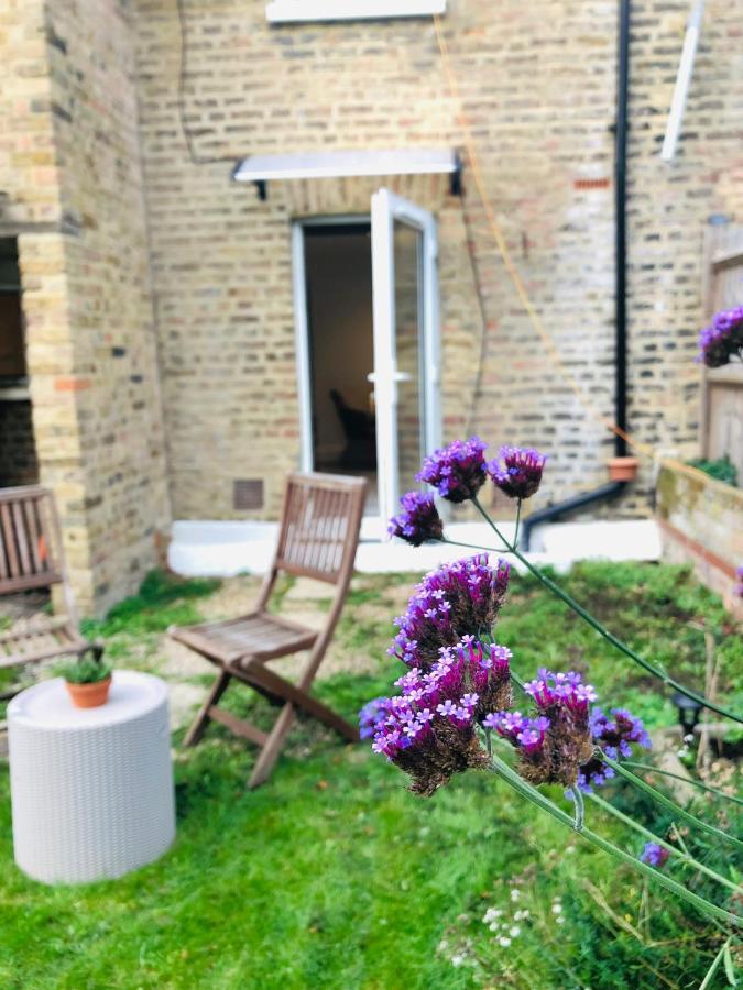 Apartment Lavender Den London