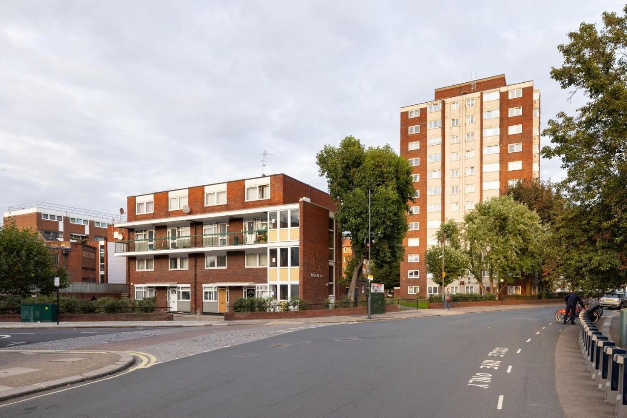 Apartment The Margravine Maisonette - Modern & Bright 2bdr Flat