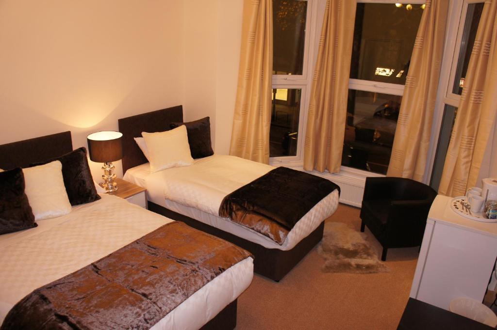 Sapphire 3* London