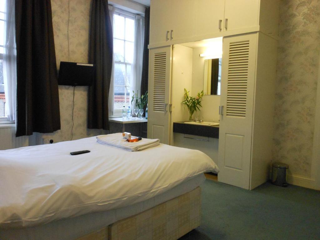 Silkhouse 2*