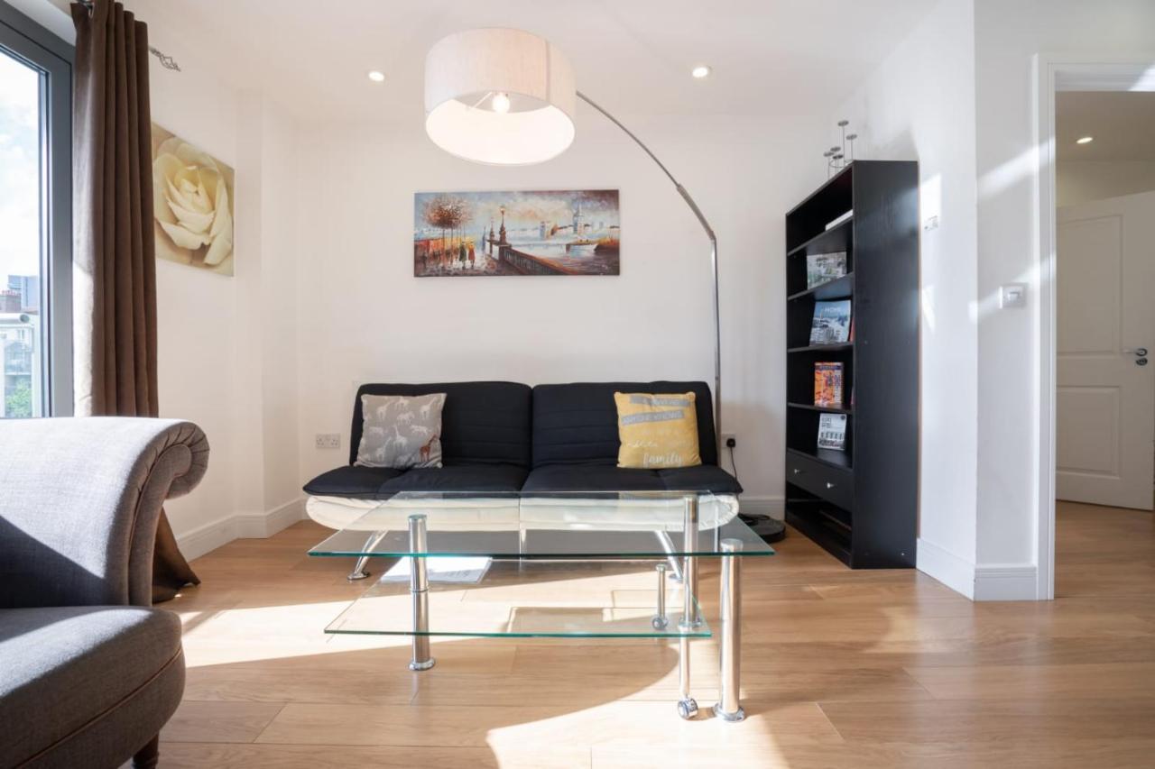 Apartment I Am Serviced