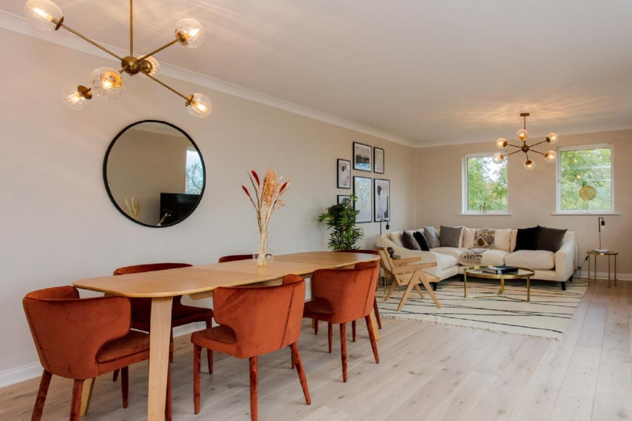 The Sparkford Gardens - Lovely 2bdr With Balcony * Londen