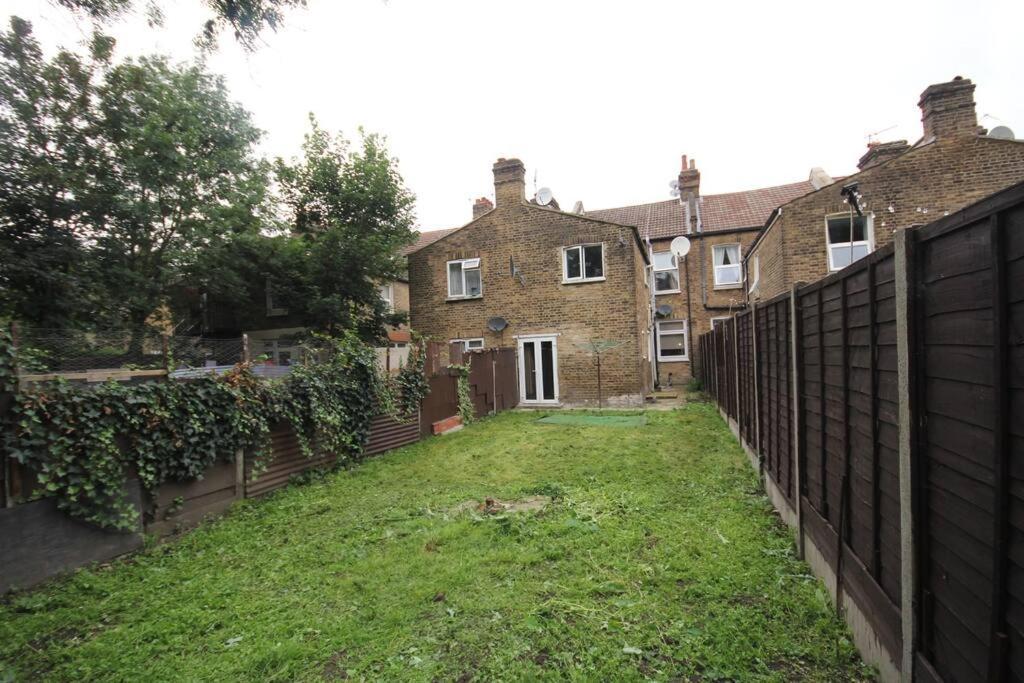 Willesden Lodge