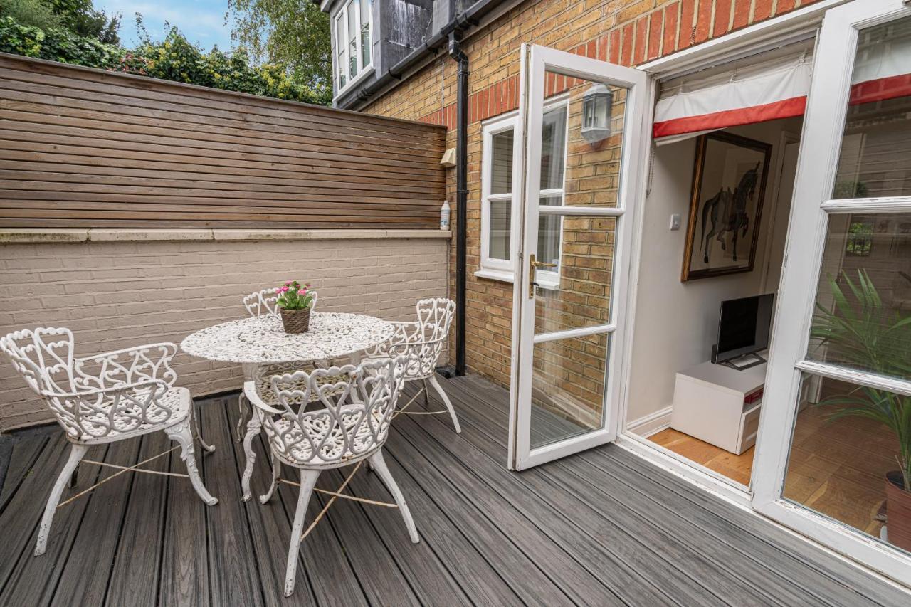 Ferienhaus Stylish Mews House With Parking *