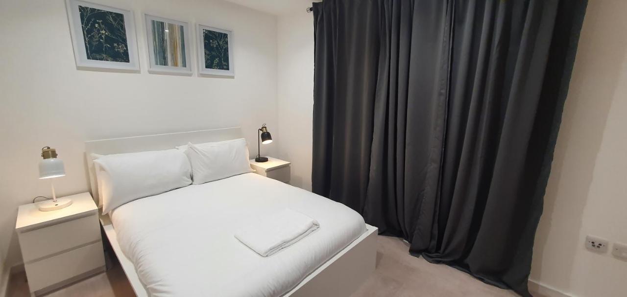 Garland Modern 3 Bedroom House Westfield - Stratford Leilighet