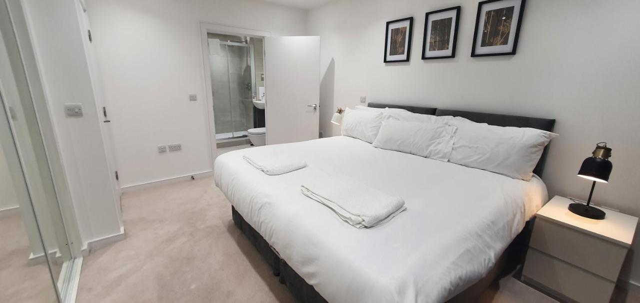 Garland Modern 3 Bedroom House Westfield - Stratford Leilighet *