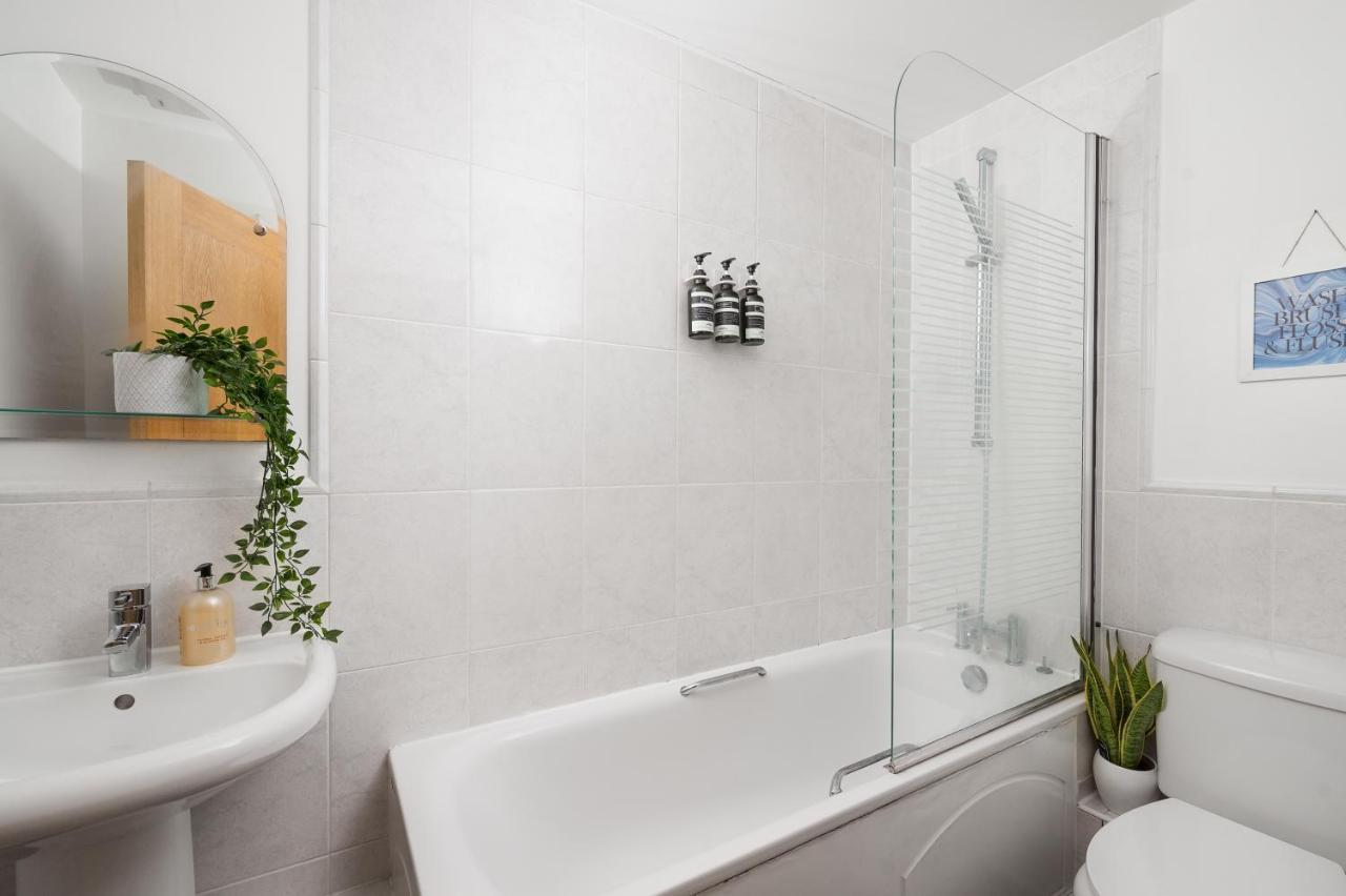 Riverside Balcony Apartments, 10 Minutes From Oxford Circus Apartamento