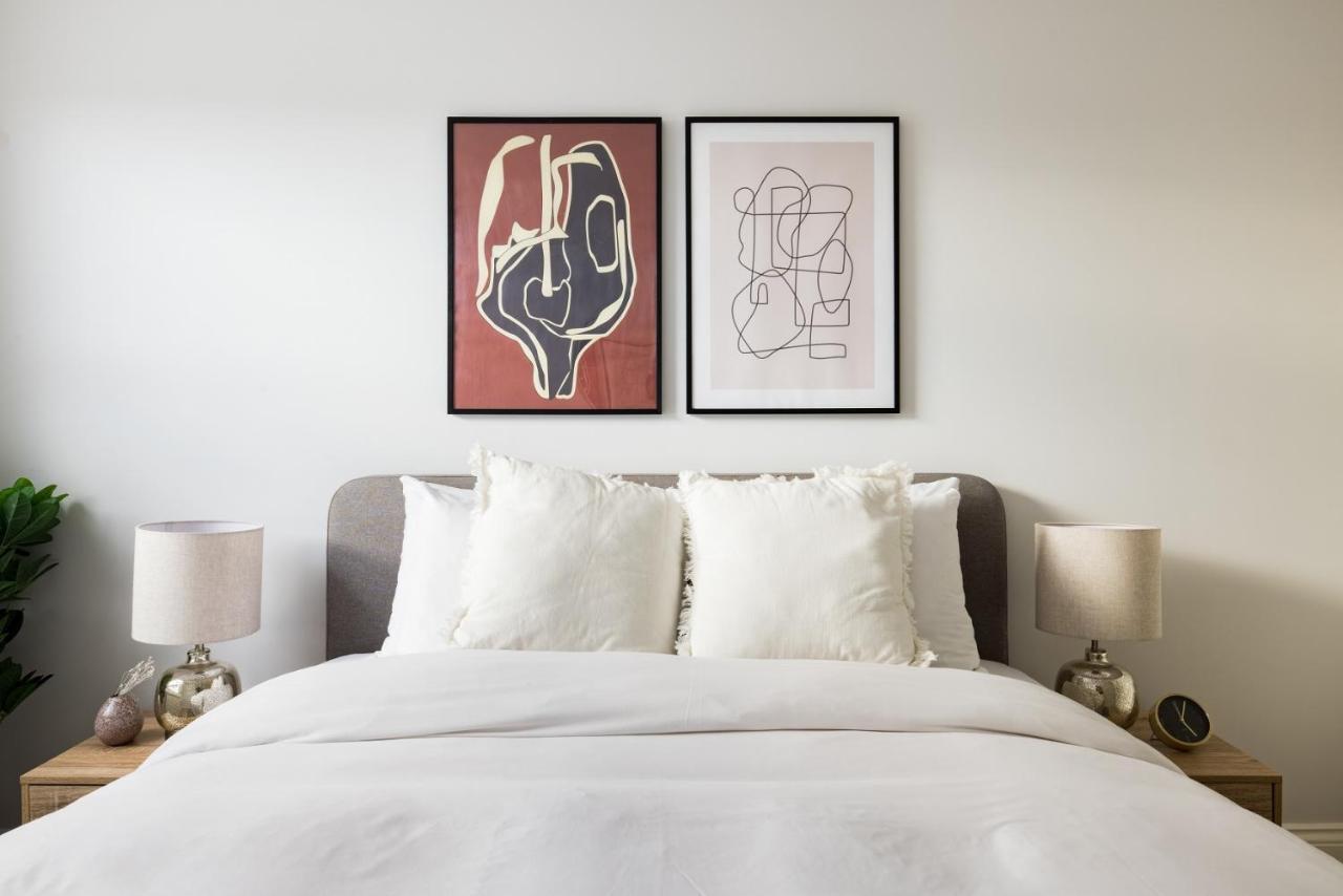 The Margravine Maisonette - Modern & Bright 2bdr Flat * London