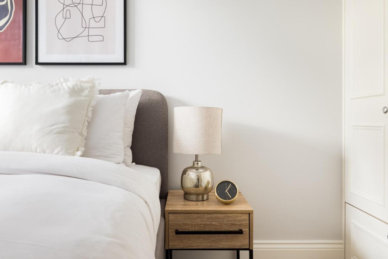 Apartment The Margravine Maisonette - Modern & Bright 2bdr Flat *