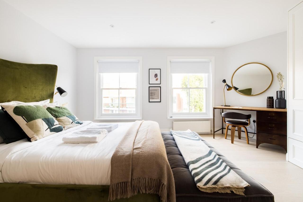 The Margravine Maisonette - Modern & Bright 2bdr Flat * London