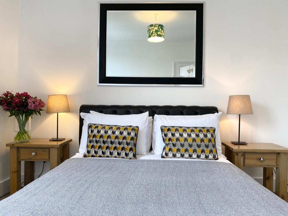 Stylish Maisonette And In Victoria * Londen