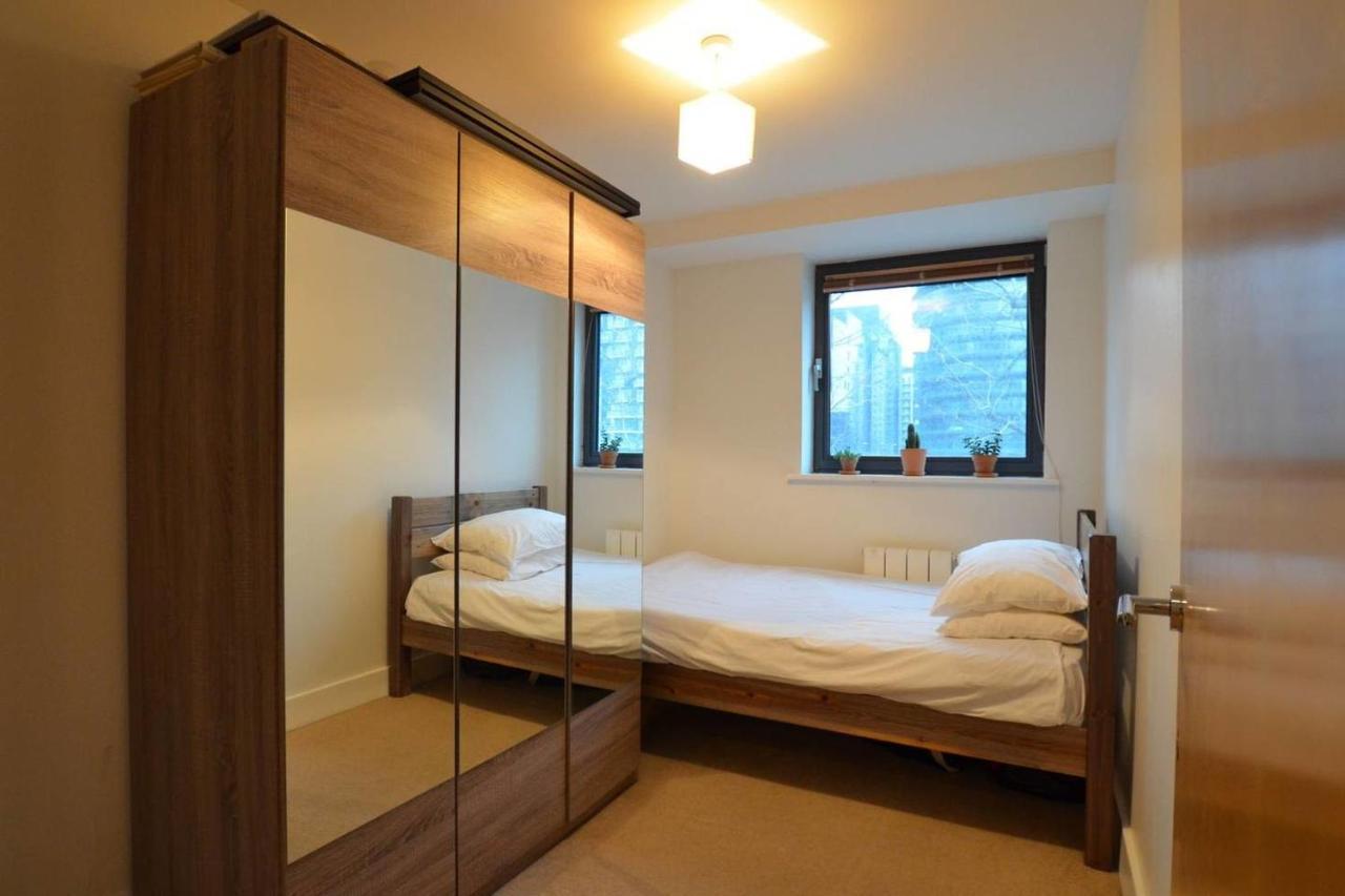 Peaceful Modern 2 Bedroom Flat With Water Views Appartement