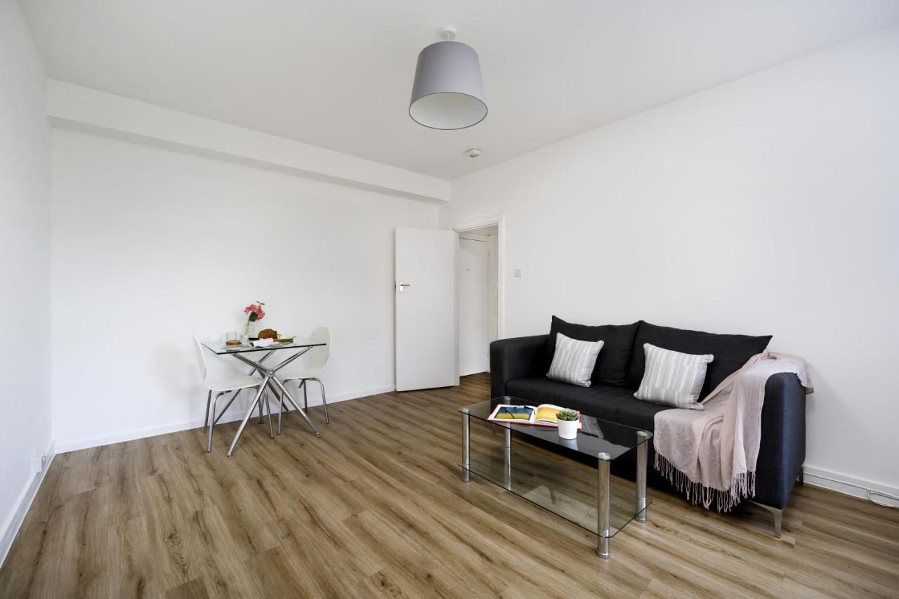 Riverside Accommodation In Pimlico - London London
