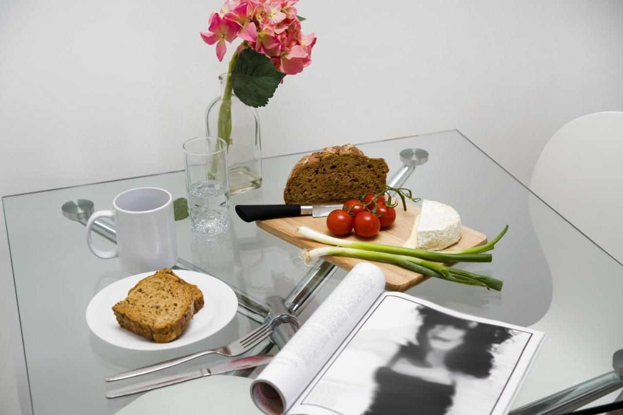 Riverside Accommodation In Pimlico - London