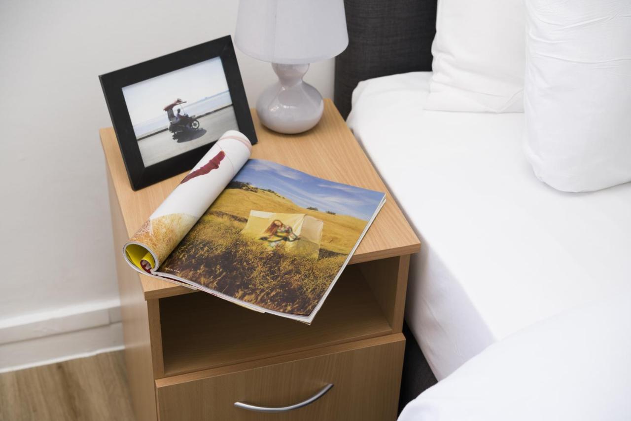Riverside Accommodation In Pimlico - London London