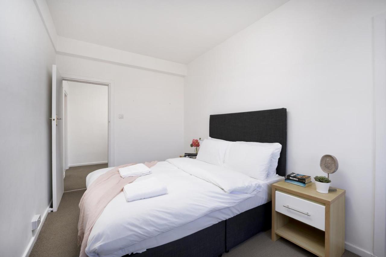 Riverside Accommodation In Pimlico - London Apartment *