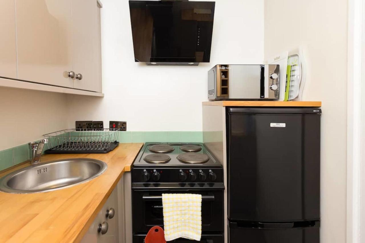 Modern 2 Bedroom In Zone 1 Leilighet *