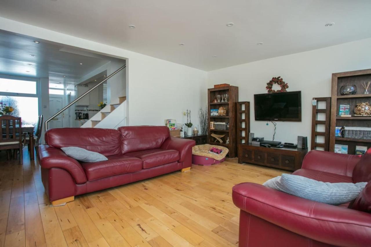 Apartment Stunning 3 Bedroom House With Garden In Battersea London