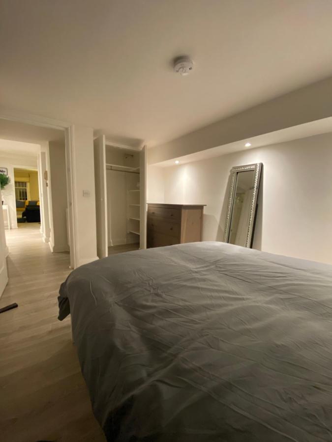Chelsea Victorian Gem Apartment *