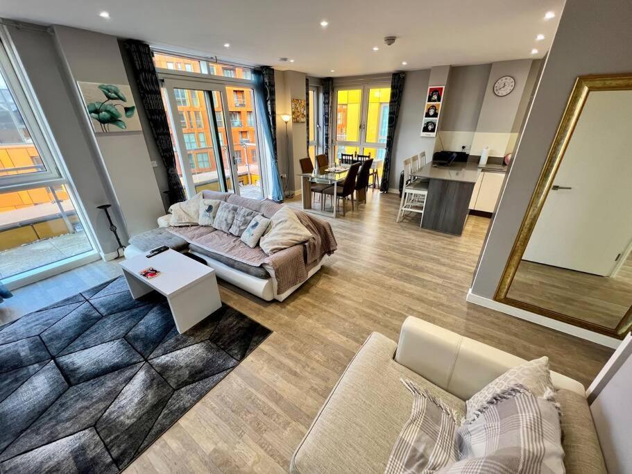 Luxury 5* Penthouse Greenwich Sleep 9 With Parking Apartment *