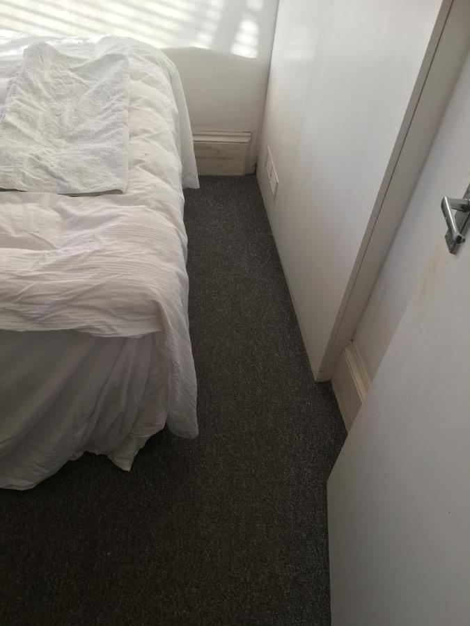 Homestay Small Bed