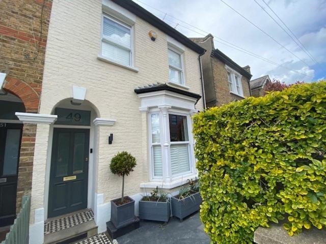 Family 4-bed House & Secluded Garden - Wimbledon * London