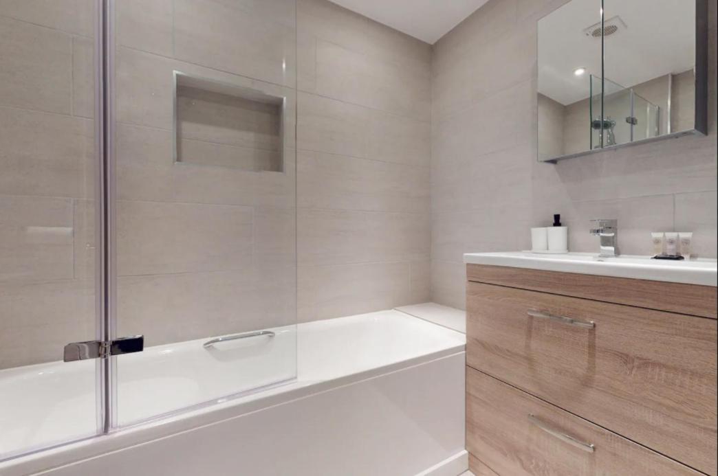 Beautiful 1 Bedroom Flat In Chelsea Leilighet *
