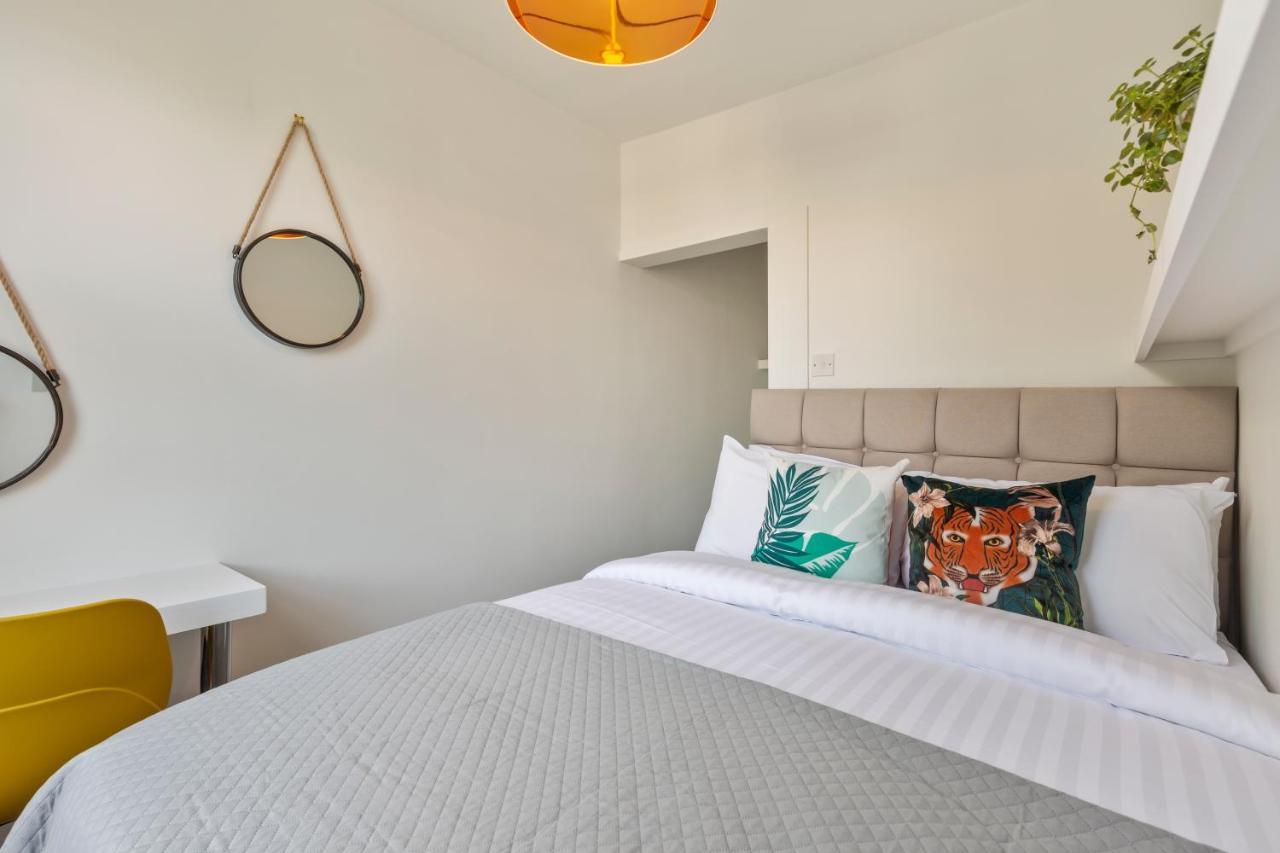 Camden - Barracks Apartment *