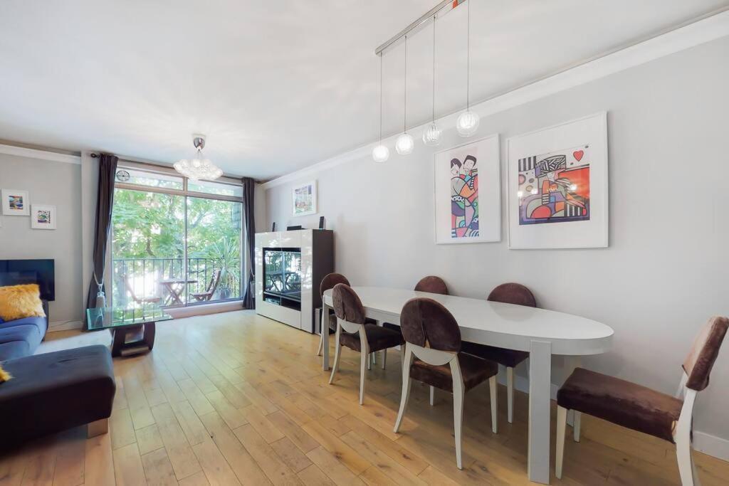 Superb 3 Bed Flat With Balcony In St John's Wood Londen