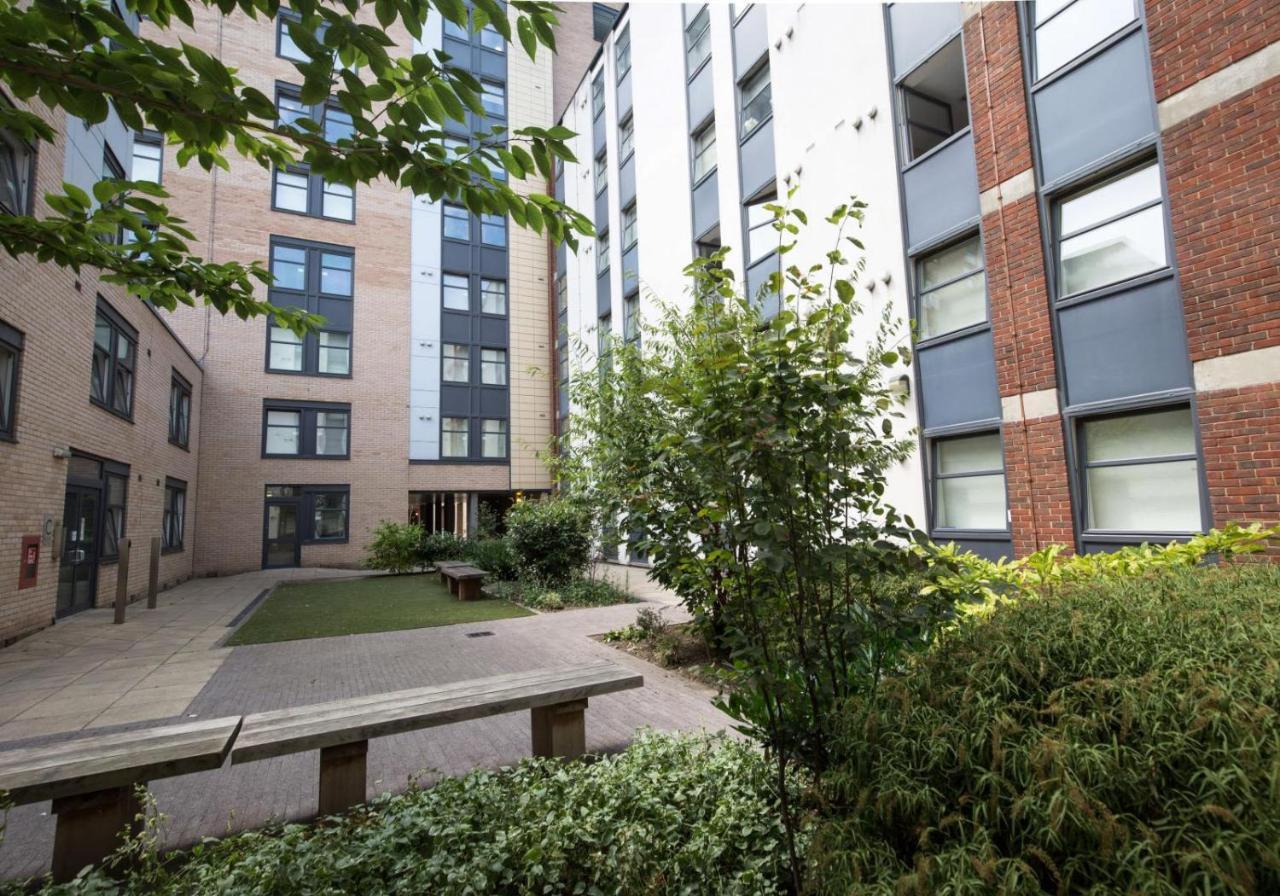 Private Bedrooms With Shared Kitchen And At Iq Tufnell House In