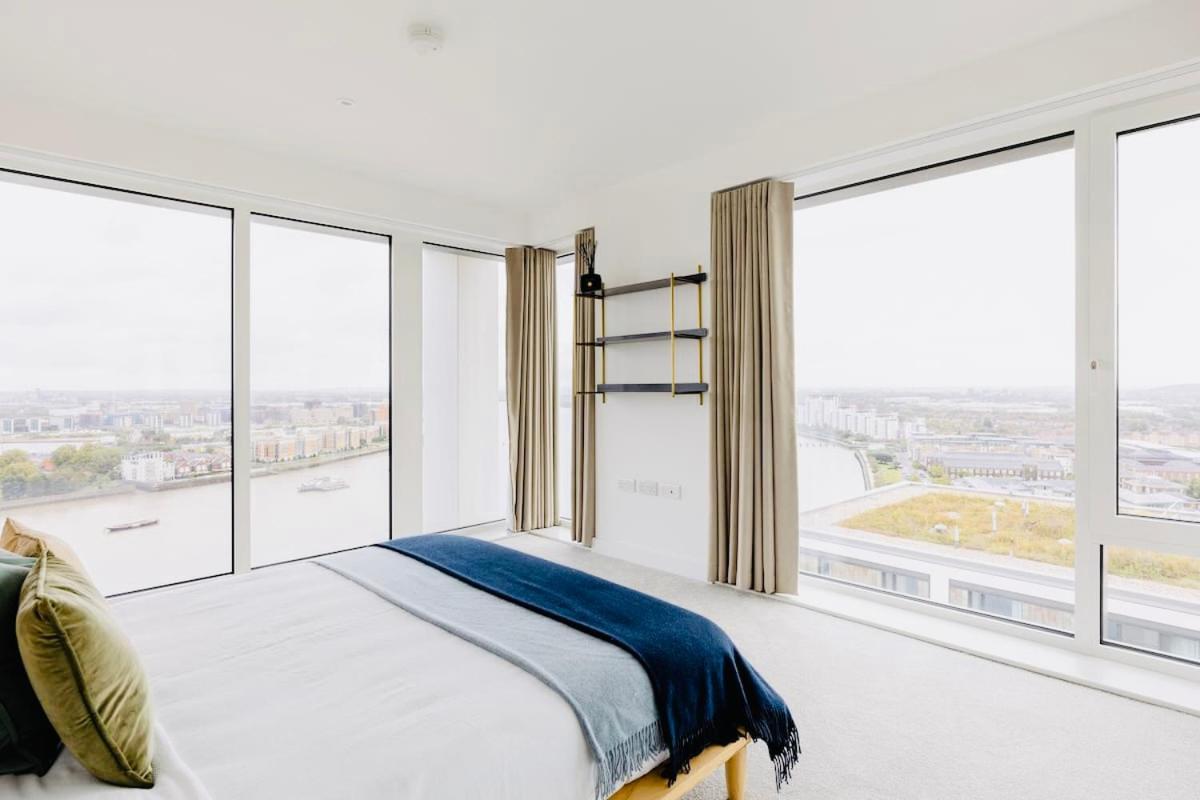 Leilighet Executive Waterfront Split Penthouse London