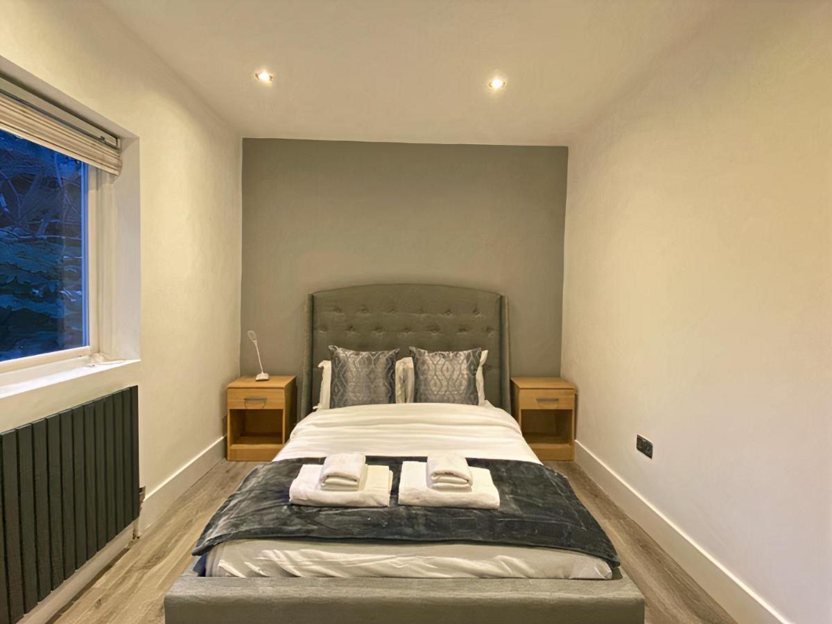Modern Flats Harrow Road Central Apartment