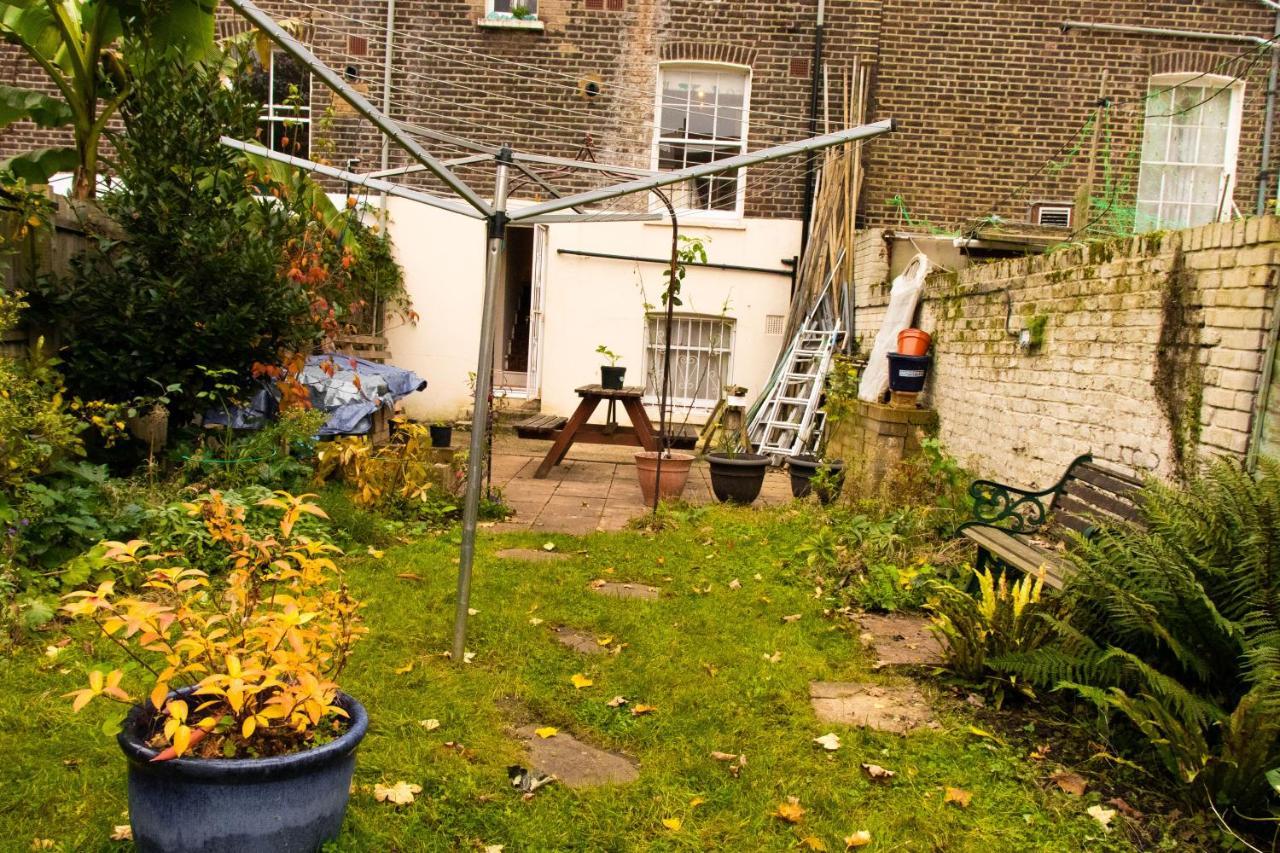Apartment Trendy Two Bed With Private Garden
