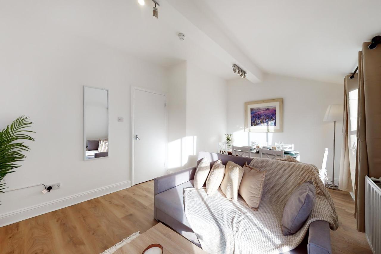 Park Lane Baker Street Apartment London