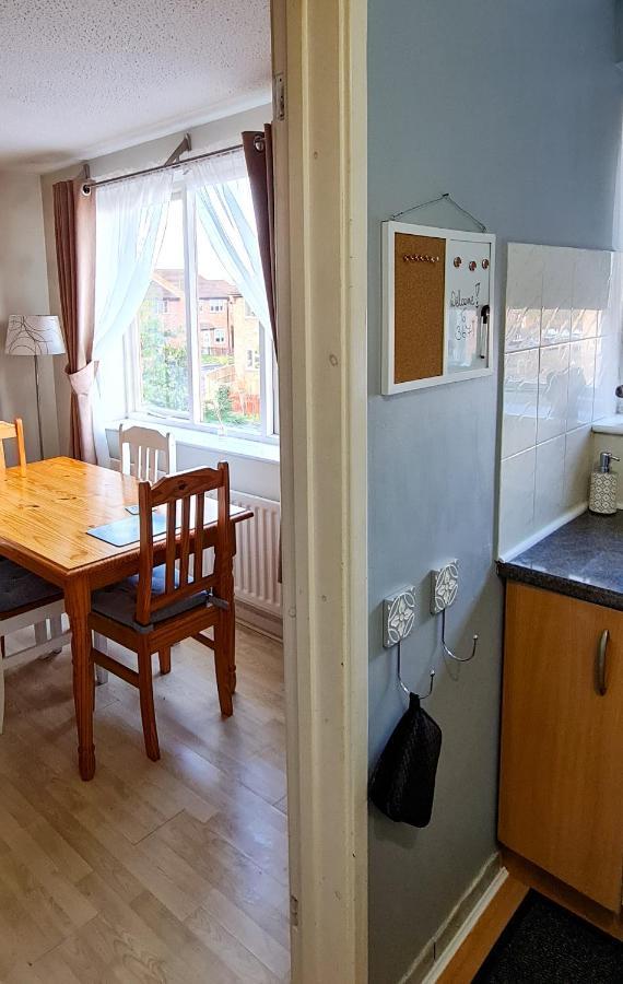 Leilighet Sw19 - Quiet Split-level 2-bedroom Maisonette With Garden